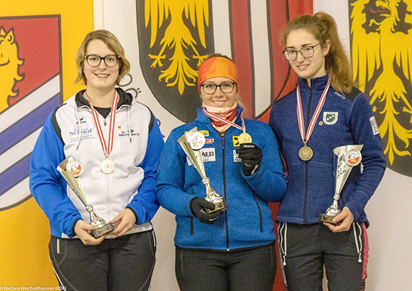 tl_files/BOEE/Pressereferent Dateien/Eisstocksport Winter 2019 2020/200126 SM ZIEL Marchtrenk Damenbewerbe/JUNIORINNEN U23 Ziel OEM 2020 Marchtrenk_600pxbr.jpg