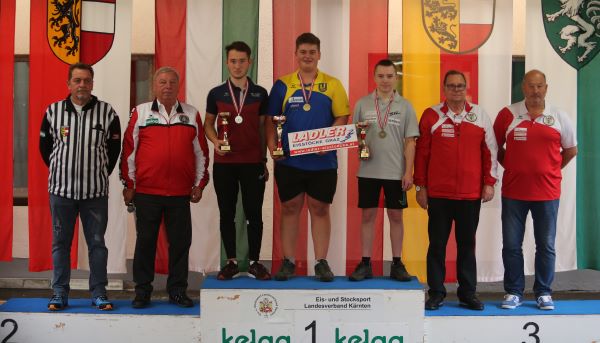 tl_files/aaa_Galerien/001_BILDER/9985 Eisstocksport 2021 2022/10.2.22 Vorschau WM 2022/Final Four Oberwart 22/ZIEL OEM 22 HERREN BEWERBE Klagenfurt Stocksport 17.09.22/BOEE HP 600 px JUGEND U19.jpg