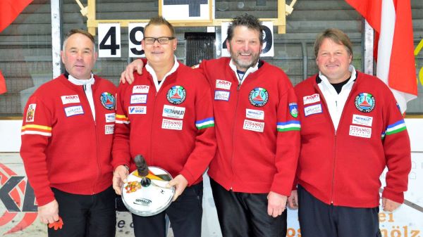 tl_files/aaa_Galerien/001_BILDER/9985 Eisstocksport 2021 2022/29.11.21 EUROPACUP HERREN Peiting/EV Rottendorf_Team BOEE600.jpg