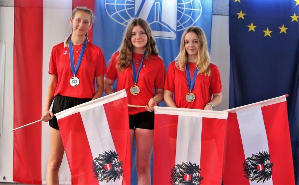 tl_files/aaa_Galerien/001_BILDER/9986_Stocksport 2021/06.08.21 18. EURO GRAND PRIX U16 Klagenfurt/FT__7021 Platz 1 bis 3 hp boee 600px.jpg