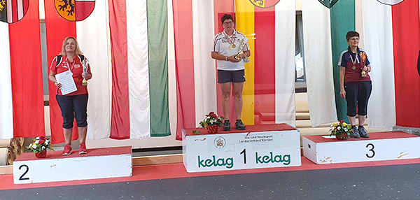 tl_files/aaa_Galerien/001_BILDER/9989_Sommer 2020/13.9.20 Damenbewerbe Ziel OeM Klagenfurt/130920_OEM Ziel SENIORINNEN Podium.jpg