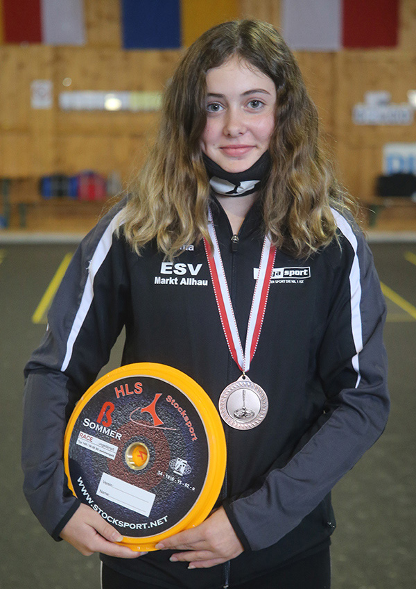 tl_files/aaa_Galerien/001_BILDER/9989_Sommer 2020/26.9.20 3.Austrian Girls Trophy Bad Mitterndorf/26.09.20_AGT_WJugU14_Platz3_Lena Seybold_Allhau 600px.jpg