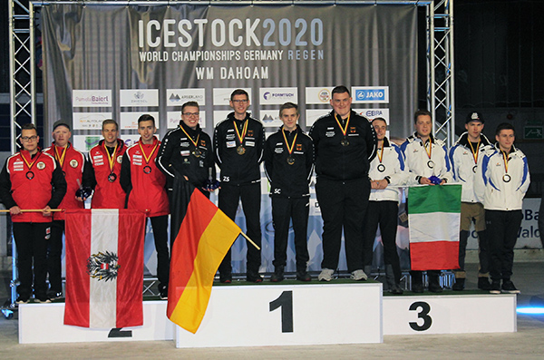 tl_files/aaa_Galerien/001_BILDER/9990 WM Regen 2020/2020 03 03 56. Jugend EM U16 U19/Junioren U23 Fotos/WM U23 m Zielteam maennlich Silber.jpg