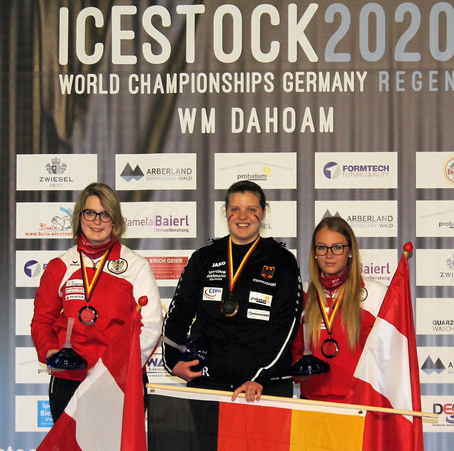 tl_files/aaa_Galerien/001_BILDER/9990 WM Regen 2020/2020 03 03 56. Jugend EM U16 U19/Junioren U23 Fotos/WM U23 wbl Ziel Einzel Nahaufnahme.jpg