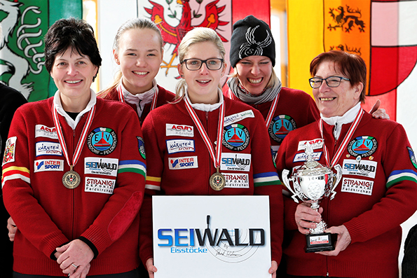 tl_files/aaa_Galerien/001_BILDER/9997 Eisstocksport 2017/SM_DA und HE 2017/SF_SM_DA_MA_3R_ESTSP_2017.jpg