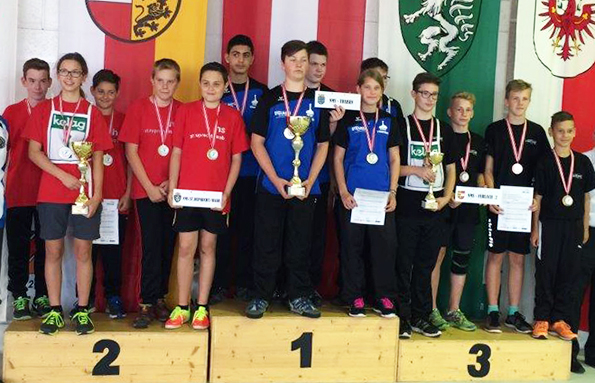 tl_files/aaa_Galerien/001_BILDER/9998 Stocksport 2016/Schulmeisterschaft 2016.jpg