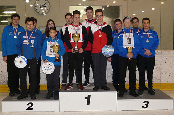 tl_files/aaa_Galerien/001_BILDER/9999 EISSTOCKSPORT 2015_16/Jugend U16.1.jpg